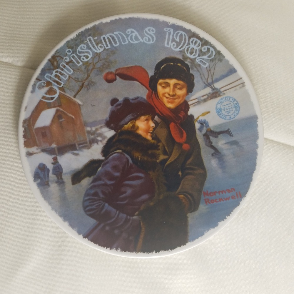 Knowles Norman Rockwell Collector Plate Christmas Courtship 1982 Excellent 761G